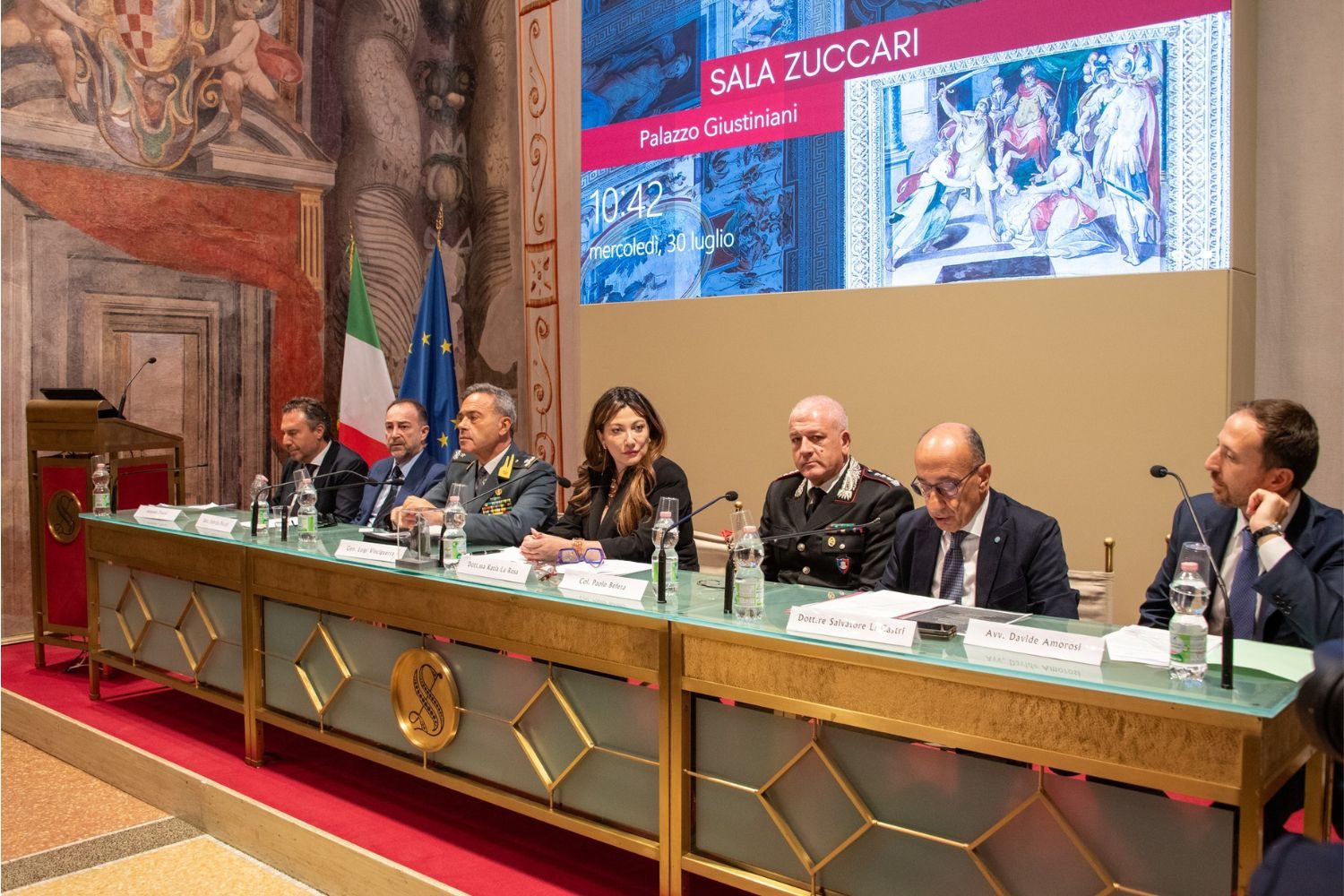 Tavolo dei relatori del convegno
